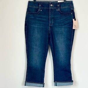 NWT NYDJ Ami Skinny Blue Jean Capris - Size: 12